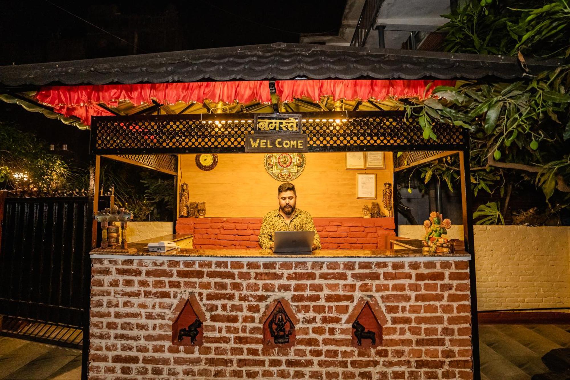 Nepali Heritage Hotel Katmandu Dış mekan fotoğraf