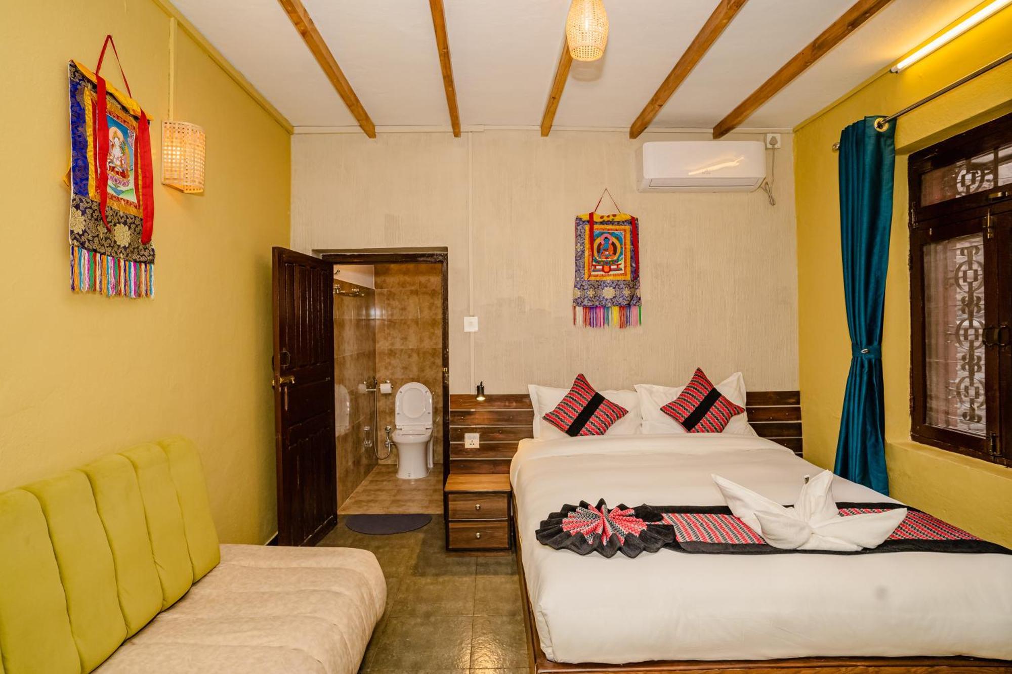 Nepali Heritage Hotel Katmandu Dış mekan fotoğraf