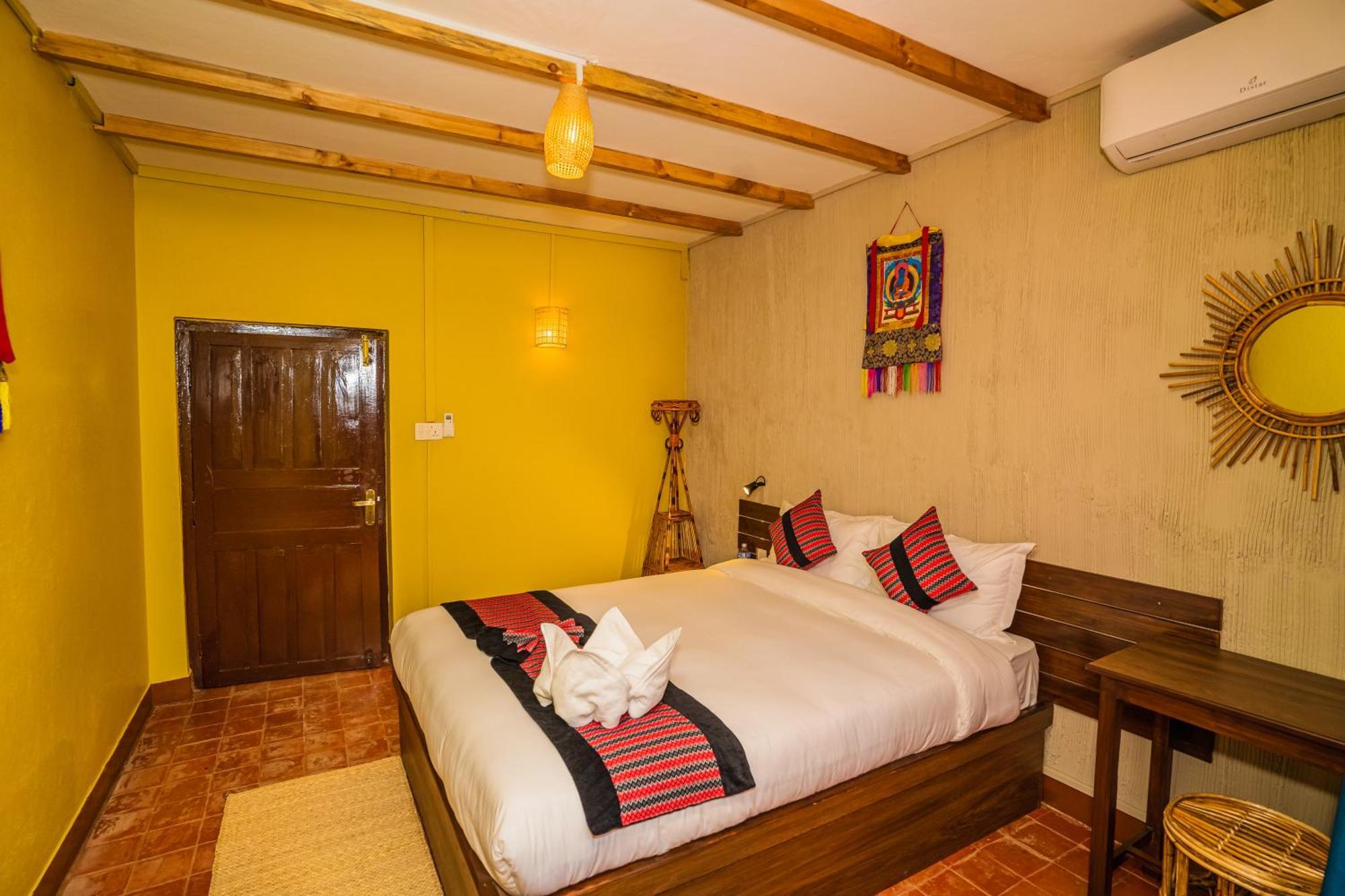 Nepali Heritage Hotel Katmandu Dış mekan fotoğraf
