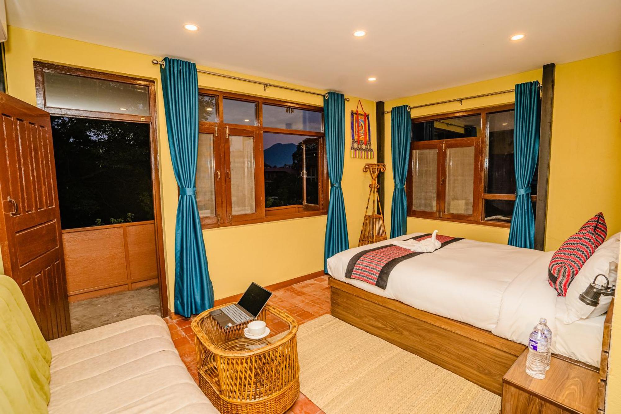Nepali Heritage Hotel Katmandu Dış mekan fotoğraf
