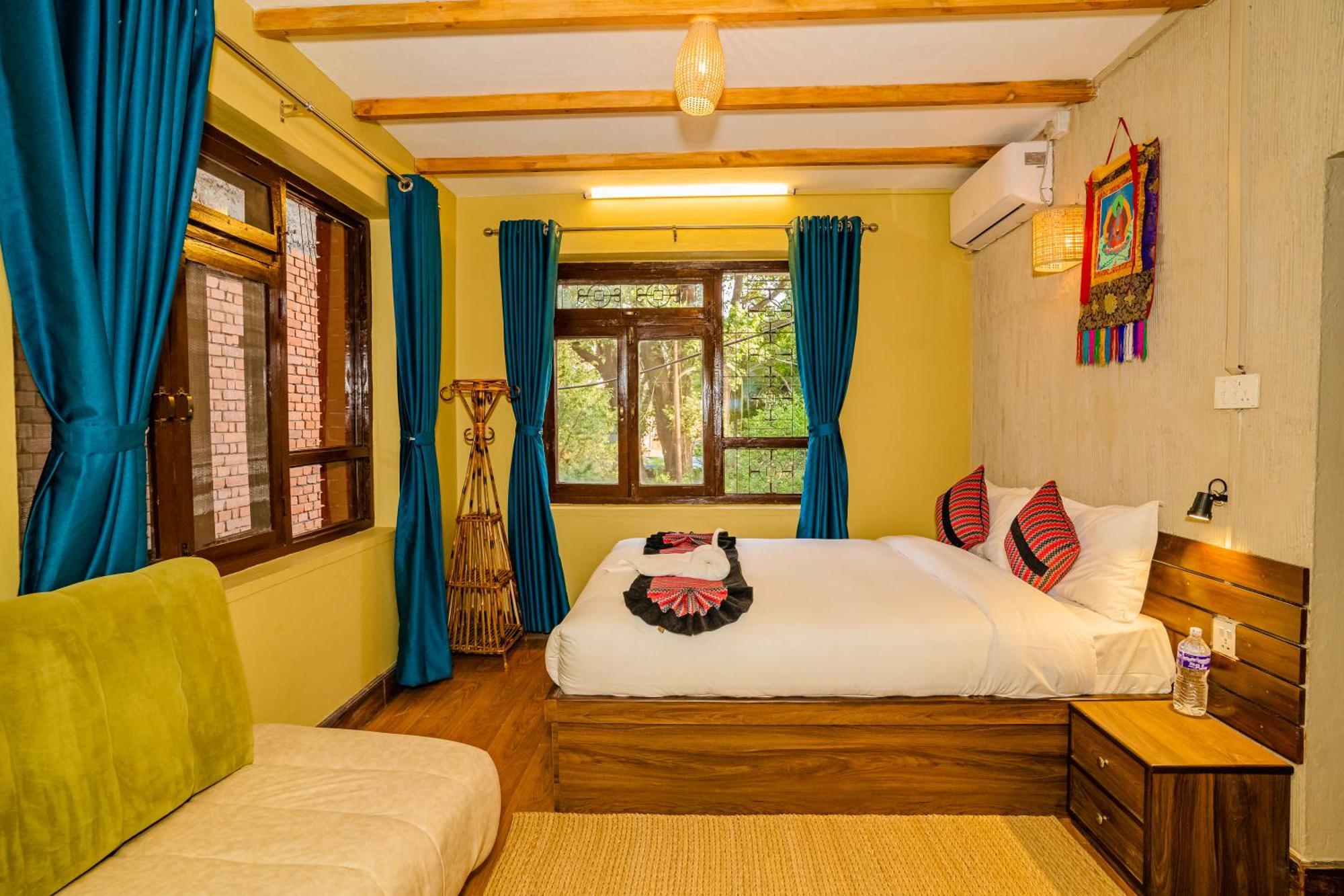Nepali Heritage Hotel Katmandu Dış mekan fotoğraf