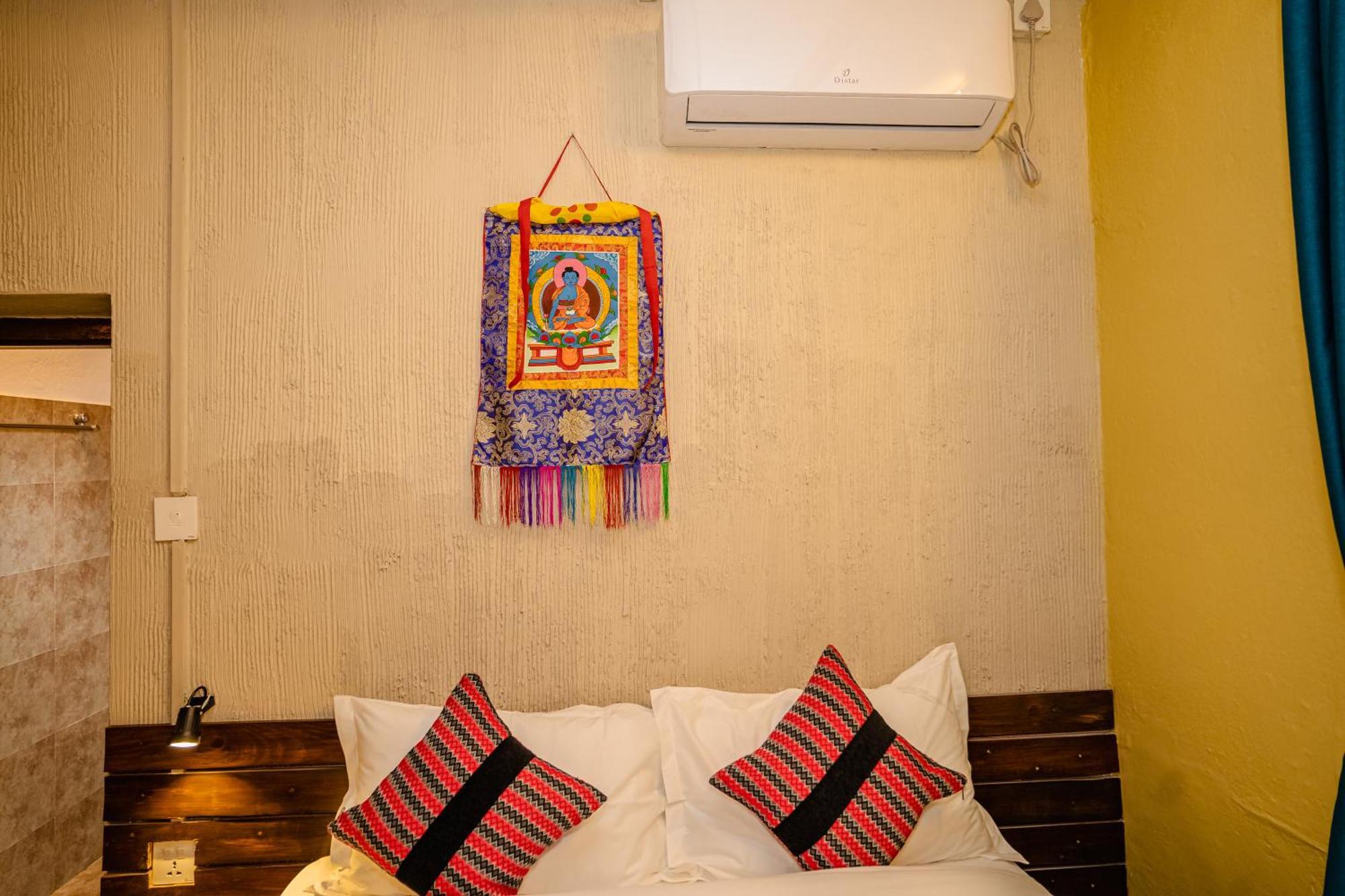Nepali Heritage Hotel Katmandu Dış mekan fotoğraf