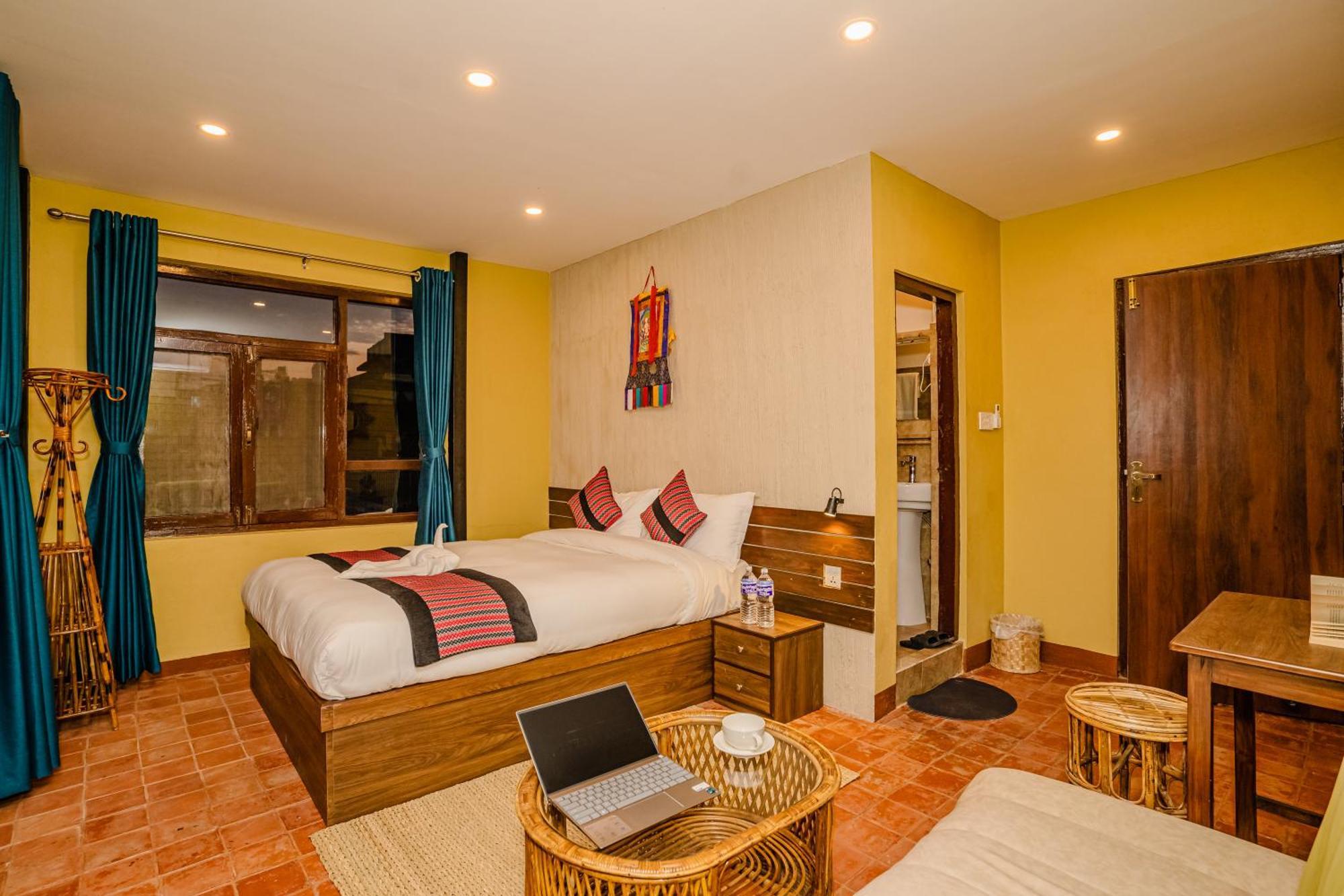 Nepali Heritage Hotel Katmandu Dış mekan fotoğraf