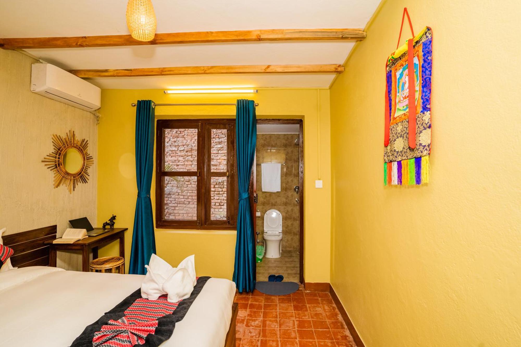 Nepali Heritage Hotel Katmandu Dış mekan fotoğraf
